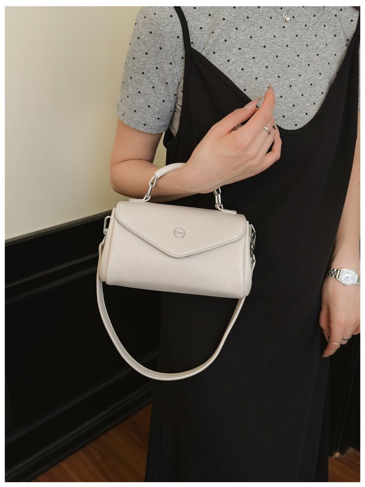 Women's PU Leather Envelope Flap Crossbody Bag detail 26