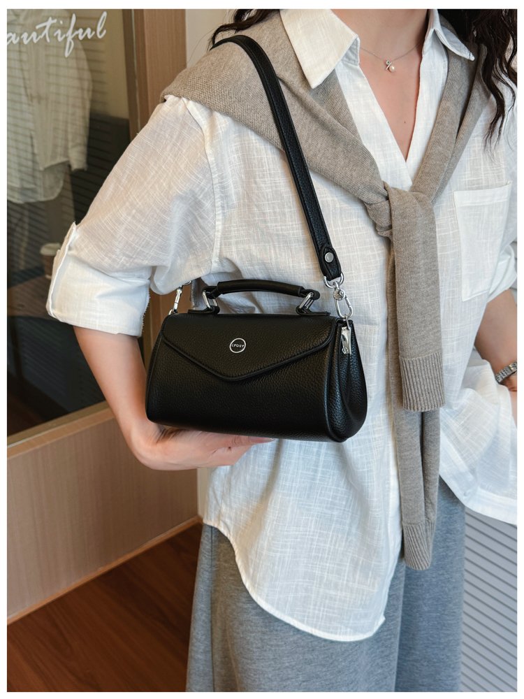 Women's PU Leather Envelope Flap Crossbody Bag detail 33