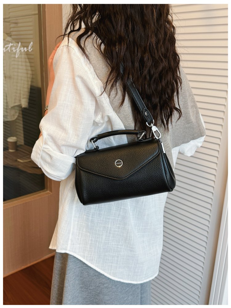 Women's PU Leather Envelope Flap Crossbody Bag detail 35