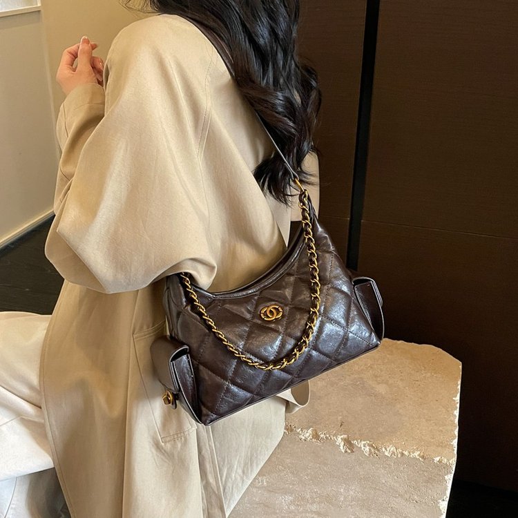 Women's Everyday Geometric Dumpling-Shaped PU Leather Shoulder Bag view 2