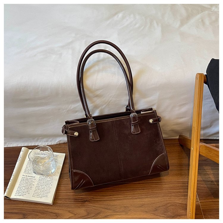 Women's Everyday Solid-Color Structured PU Leather Handbag detail 37