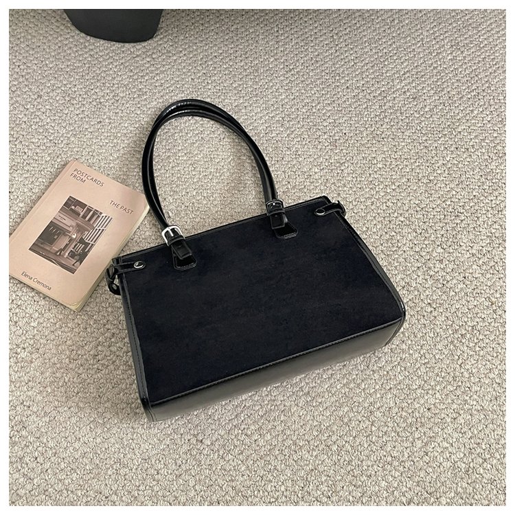 Women's Everyday Solid-Color Structured PU Leather Handbag view 3