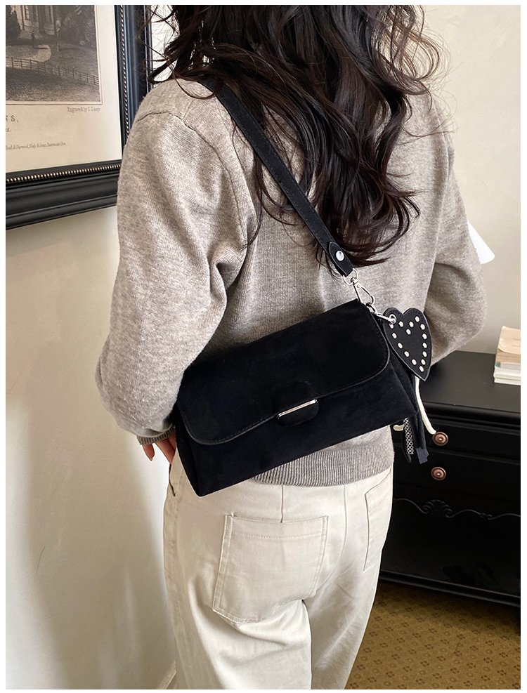 Women's Fashion Solid-Color Barrel-Shaped PU Leather Shoulder Bag detail 20