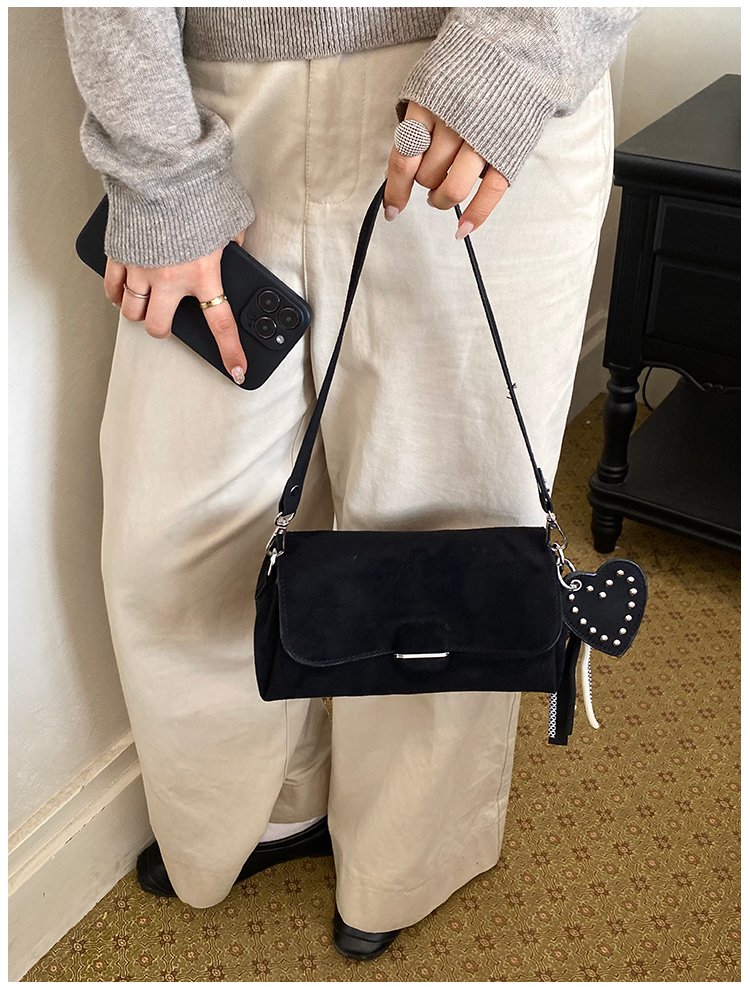Women's Fashion Solid-Color Barrel-Shaped PU Leather Shoulder Bag detail 23