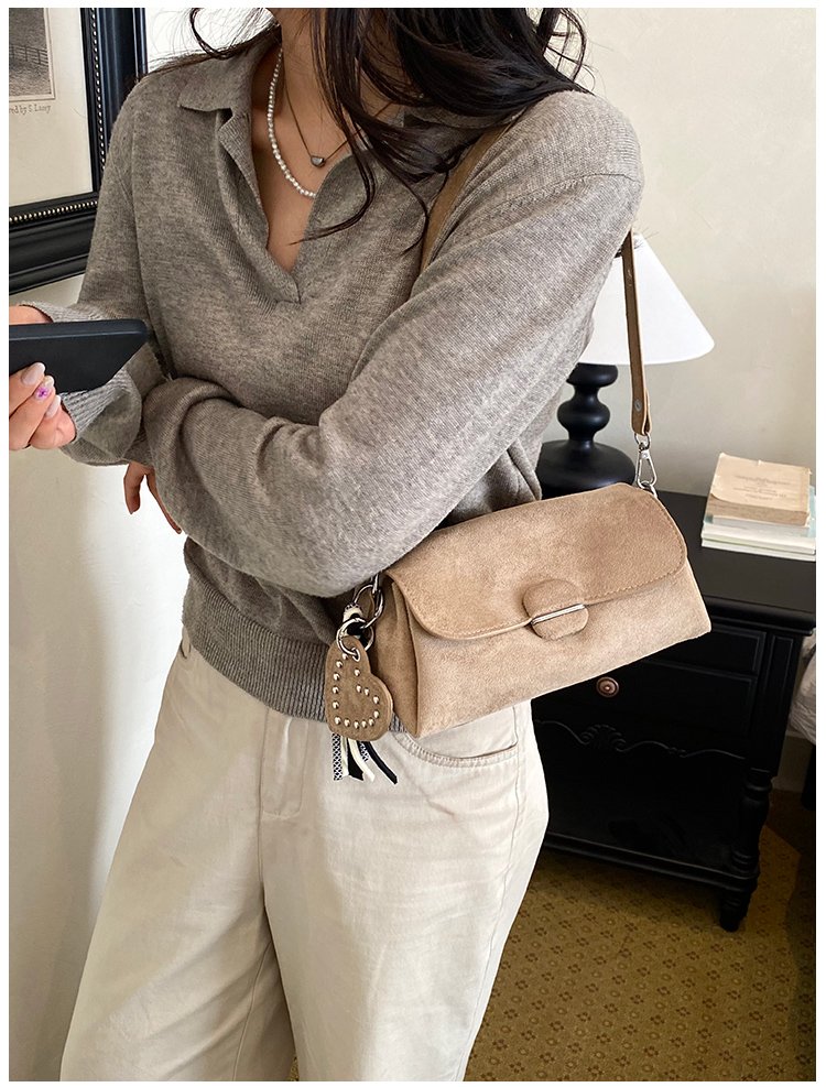 Women's Fashion Solid-Color Barrel-Shaped PU Leather Shoulder Bag detail 31