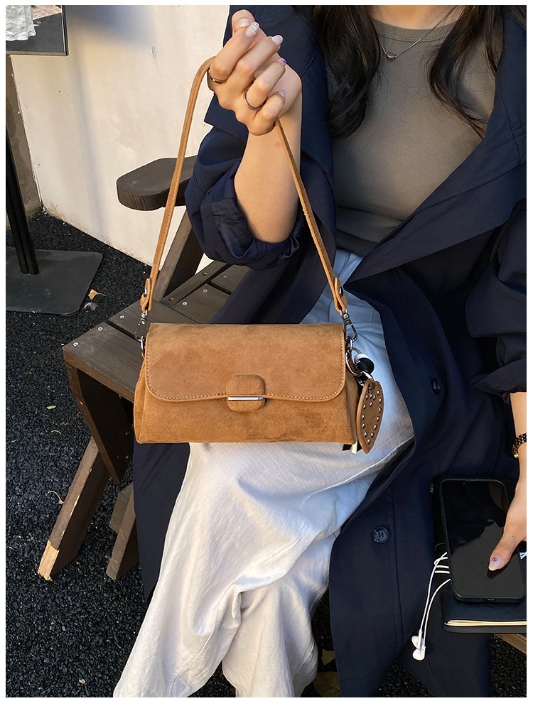 Women's Fashion Solid-Color Barrel-Shaped PU Leather Shoulder Bag detail 34