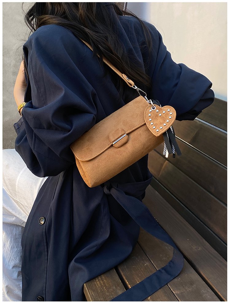 Women's Fashion Solid-Color Barrel-Shaped PU Leather Shoulder Bag detail 38