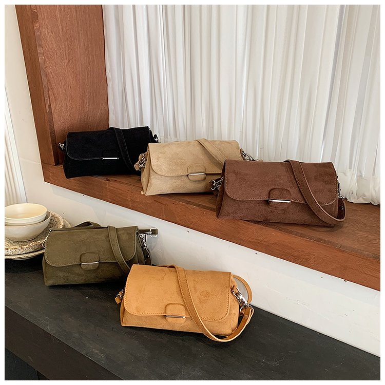 Women's Fashion Solid-Color Barrel-Shaped PU Leather Shoulder Bag detail 5