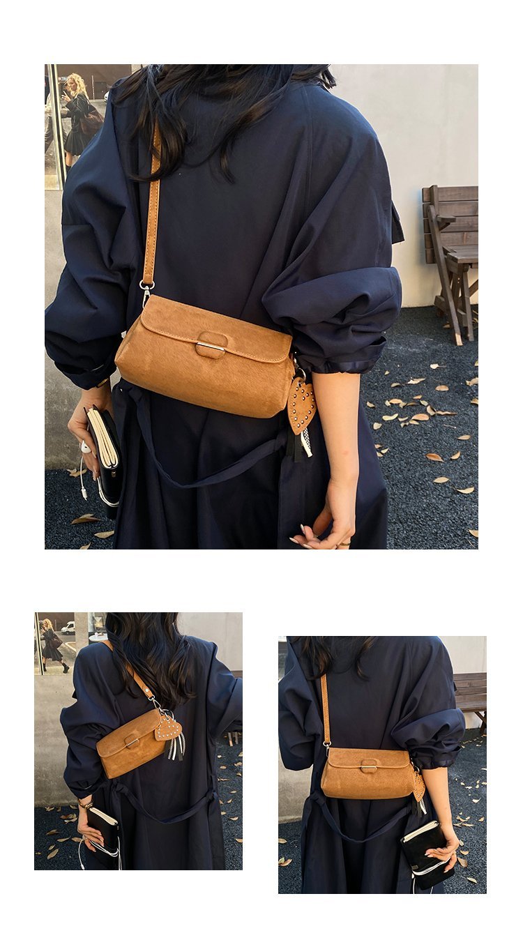 Women's Fashion Solid-Color Barrel-Shaped PU Leather Shoulder Bag detail 7