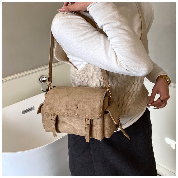 Women's Fringe Flap Crossbody Bag detail 24