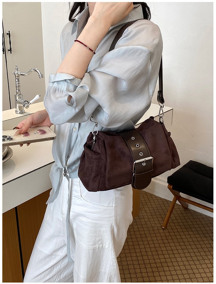 Women's PU Leather Gathered Chain Crossbody Bag detail 28