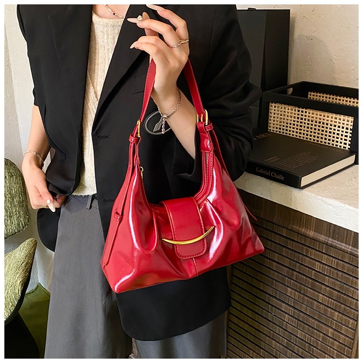 Women's PU Leather Glossy Shoulder Bag detail 16