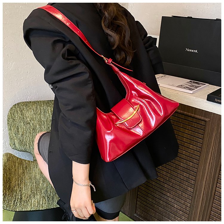 Women's PU Leather Glossy Shoulder Bag detail 24