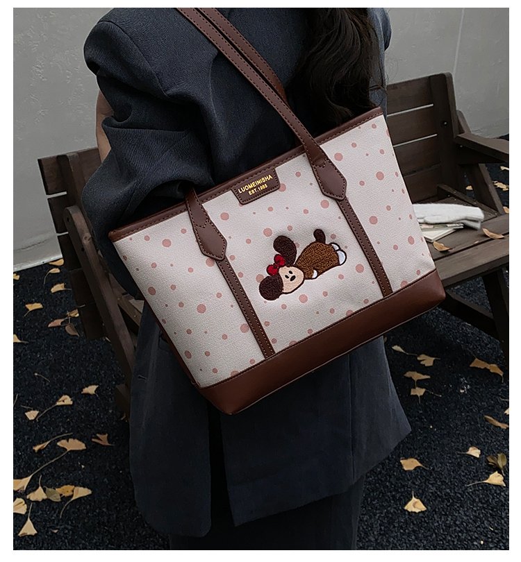 Women's PU Leather Graphic Tote Bag detail 4