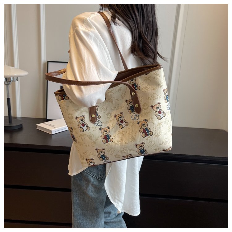 Women's Cloth Graphic Tote Bag detail 9