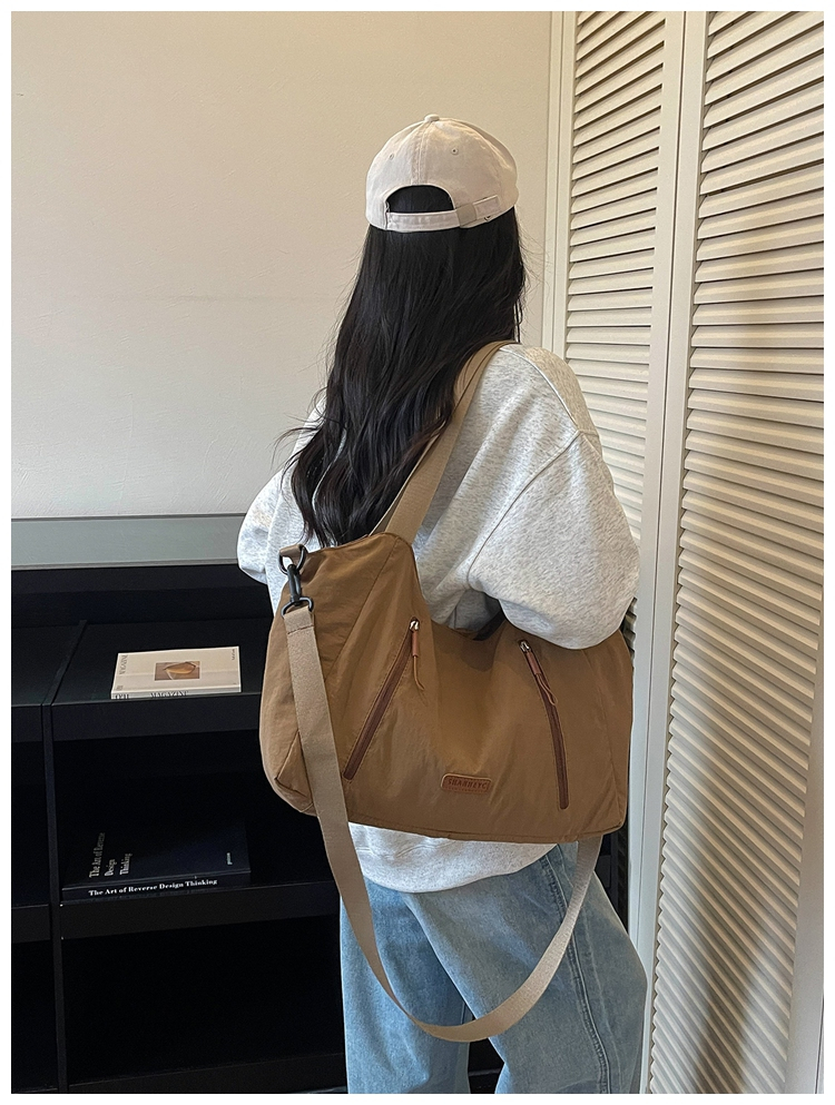 Casual Large Capacity Cloth Tote Crossbody Bag detail 11