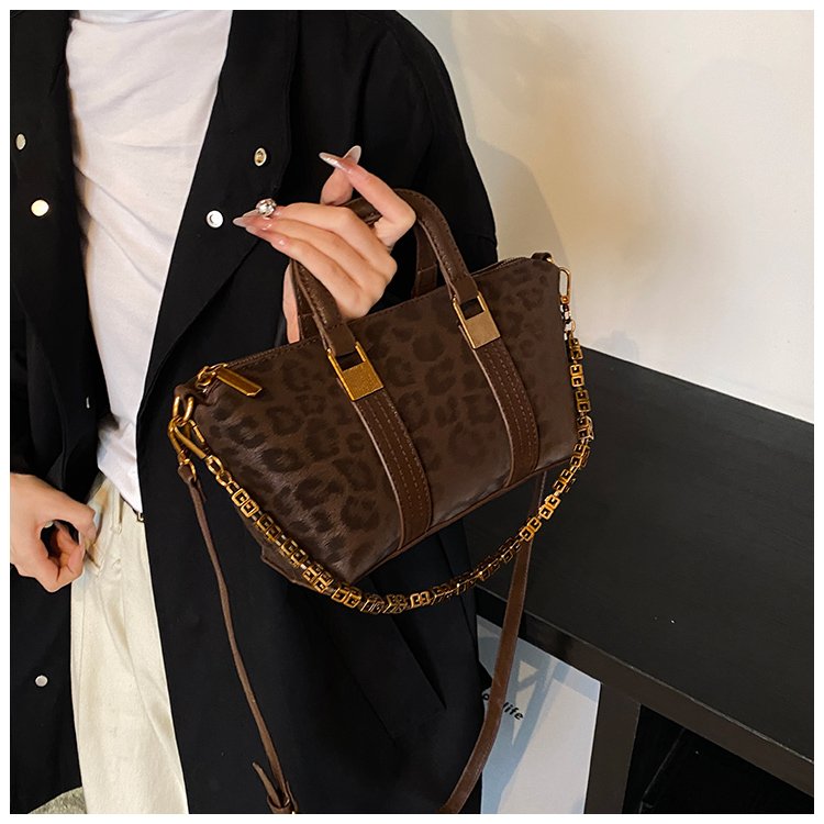 Women's PU Leather Letter Print Satchel Shoulder Bag detail 14