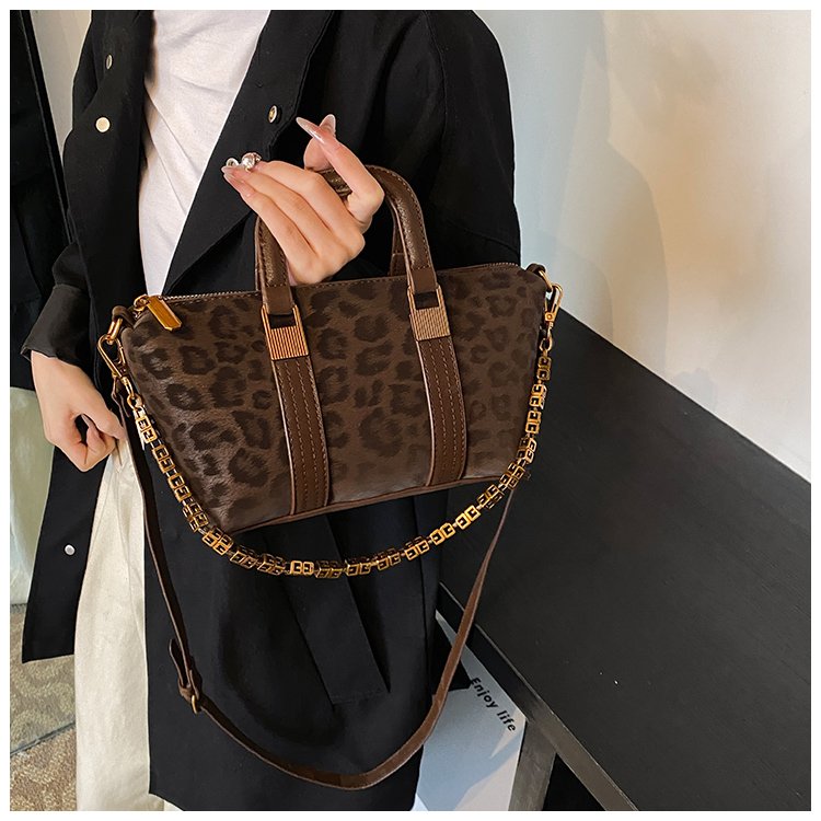 Women's PU Leather Letter Print Satchel Shoulder Bag detail 15