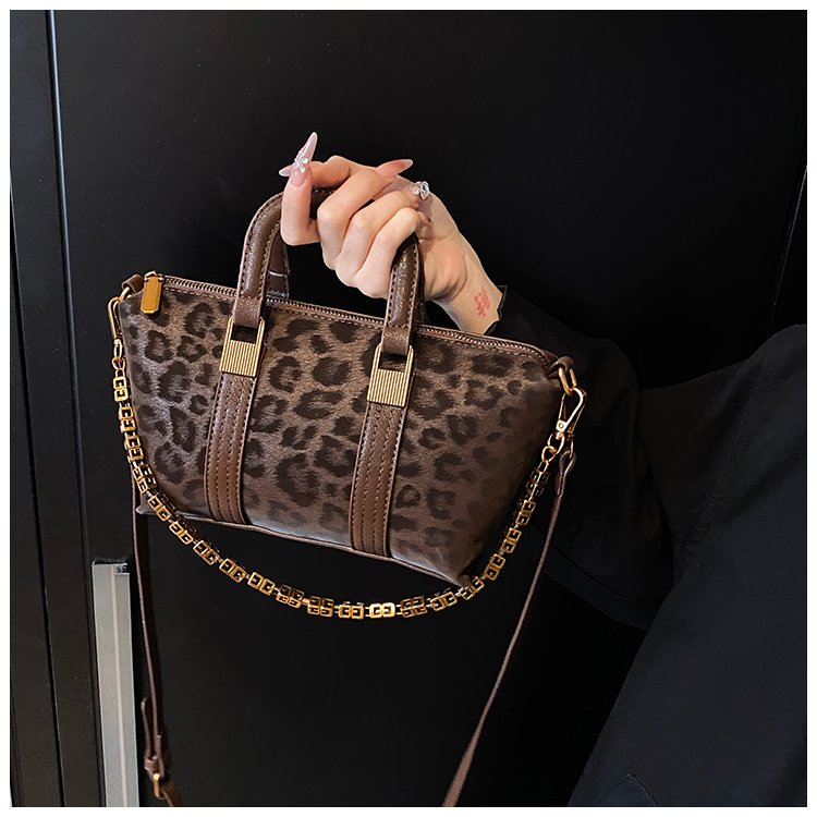 Women's PU Leather Letter Print Satchel Shoulder Bag detail 16
