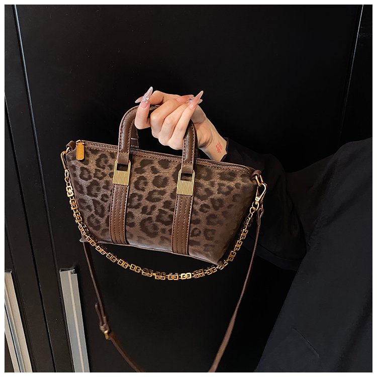 Women's PU Leather Letter Print Satchel Shoulder Bag detail 17
