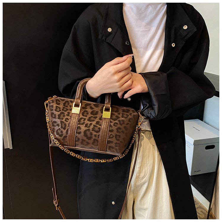 Women's PU Leather Letter Print Satchel Shoulder Bag detail 19