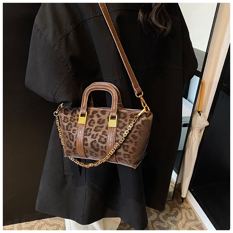 Women's PU Leather Letter Print Satchel Shoulder Bag detail 24