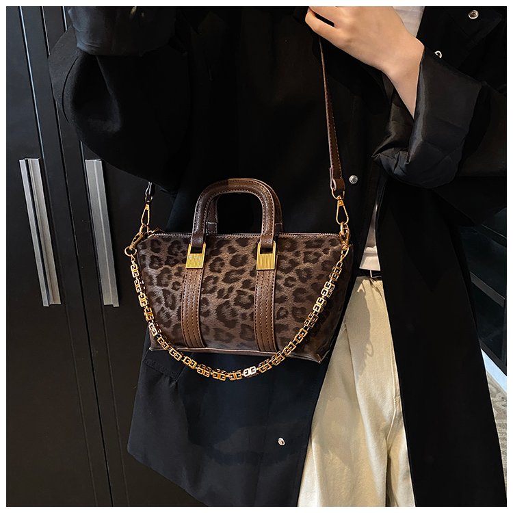 Women's PU Leather Letter Print Satchel Shoulder Bag detail 32