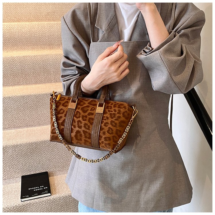 Women's PU Leather Letter Print Satchel Shoulder Bag detail 38