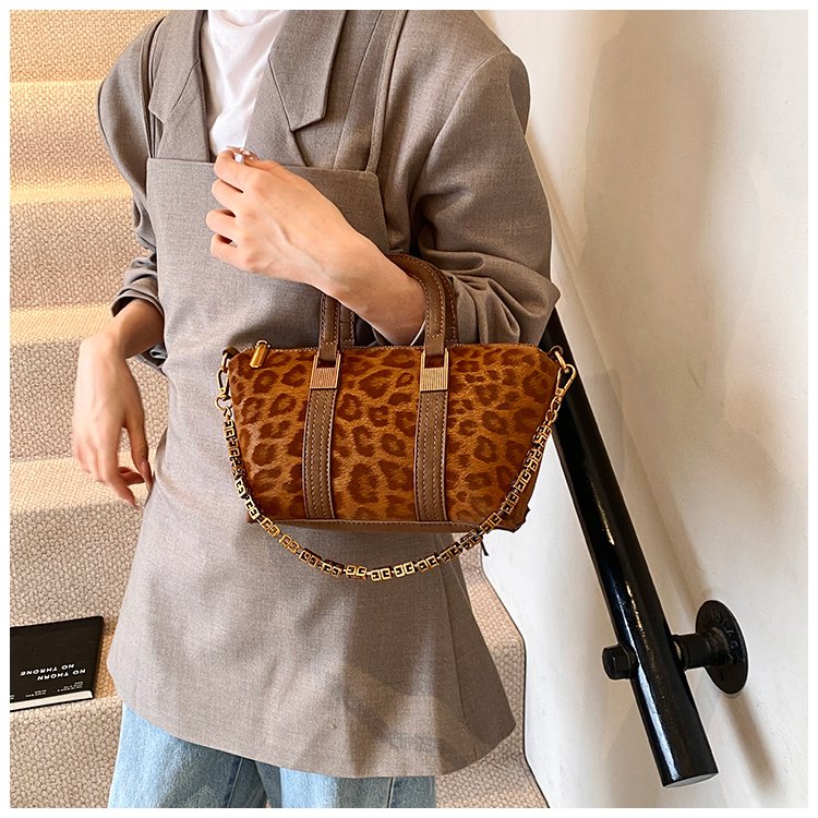 Women's PU Leather Letter Print Satchel Shoulder Bag detail 39