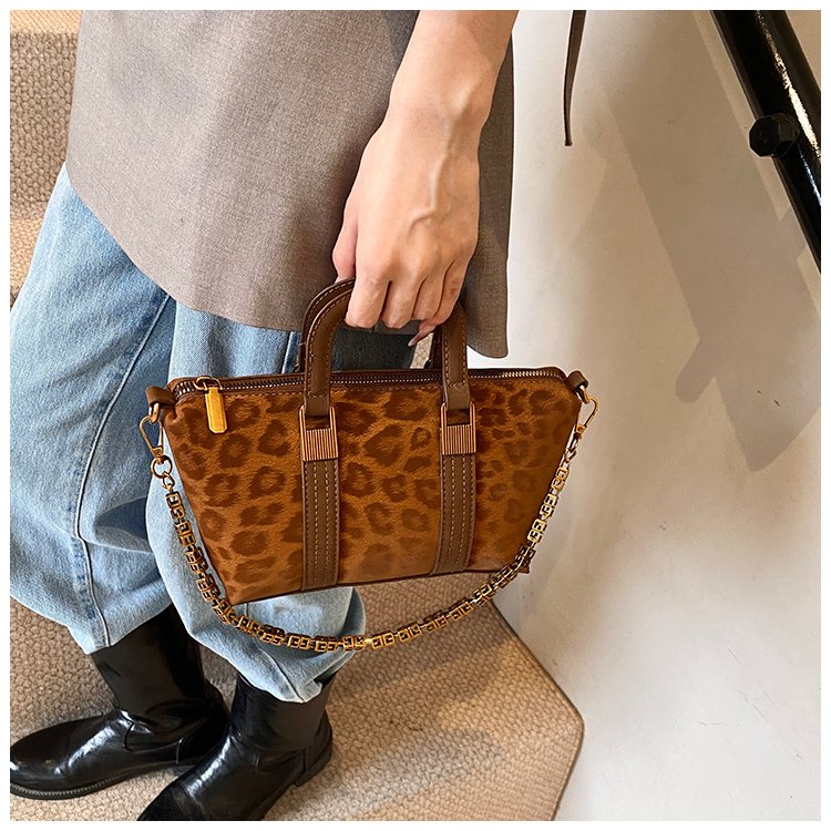 Women's PU Leather Letter Print Satchel Shoulder Bag detail 40