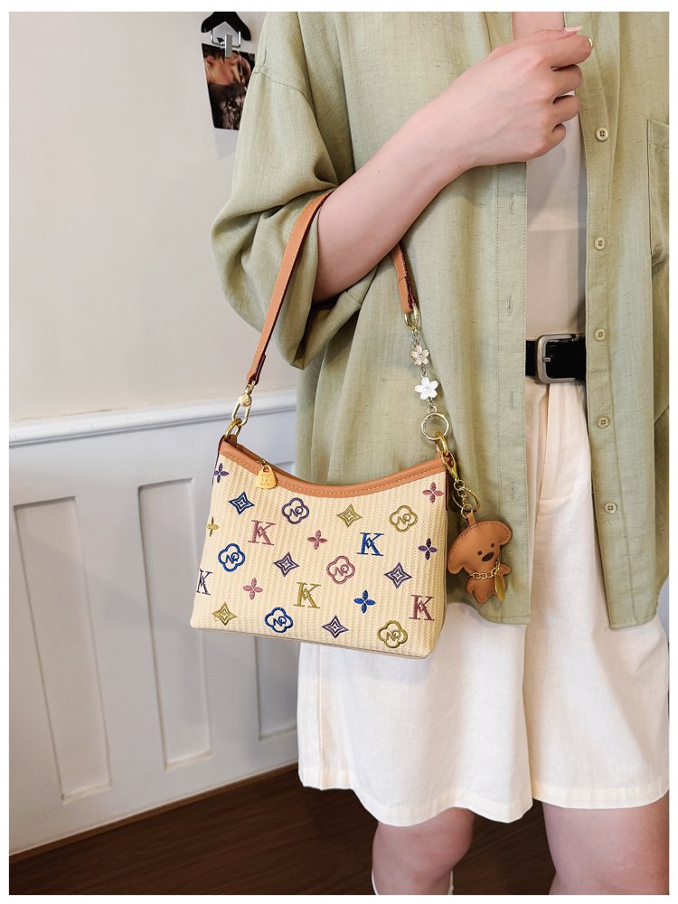 Women's PU Leather Letter Print Shoulder Bag detail 10