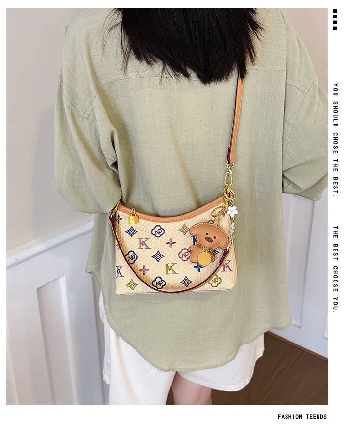Women's PU Leather Letter Print Shoulder Bag detail 1