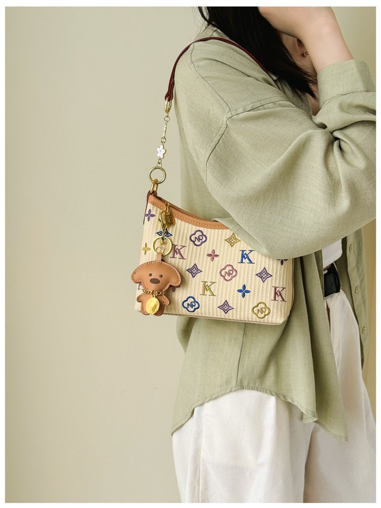 Women's PU Leather Letter Print Shoulder Bag detail 32