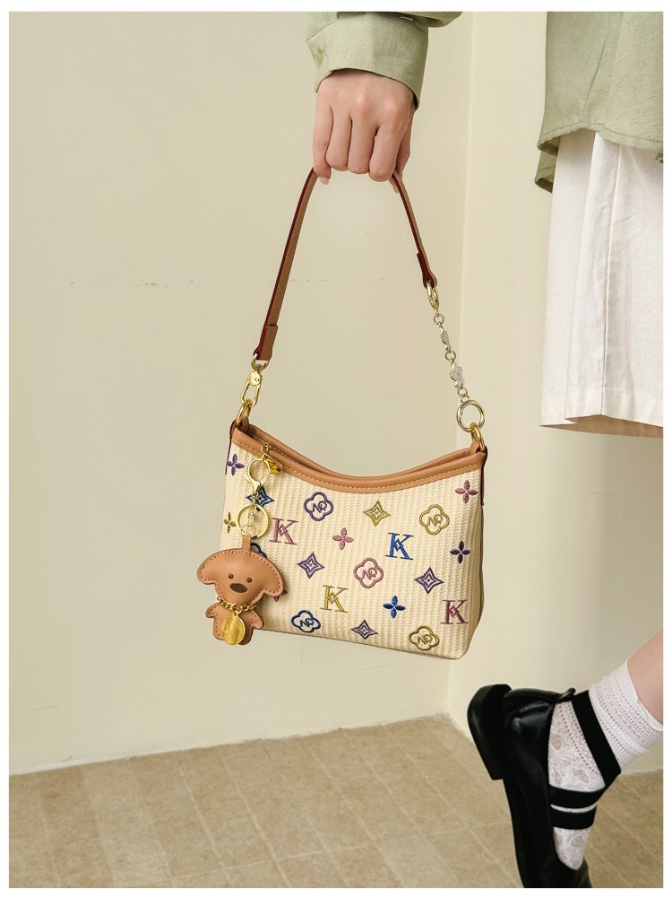 Women's PU Leather Letter Print Shoulder Bag detail 37