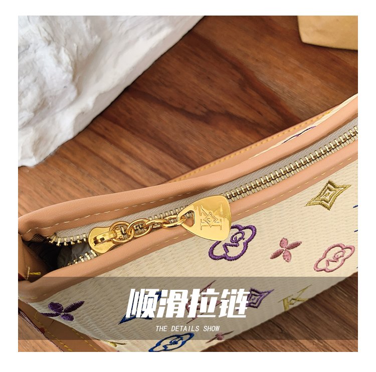 Women's PU Leather Letter Print Shoulder Bag detail 4