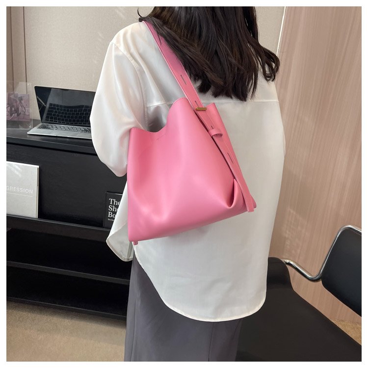 Women's PU Leather Minimal Bucket Bag detail 13