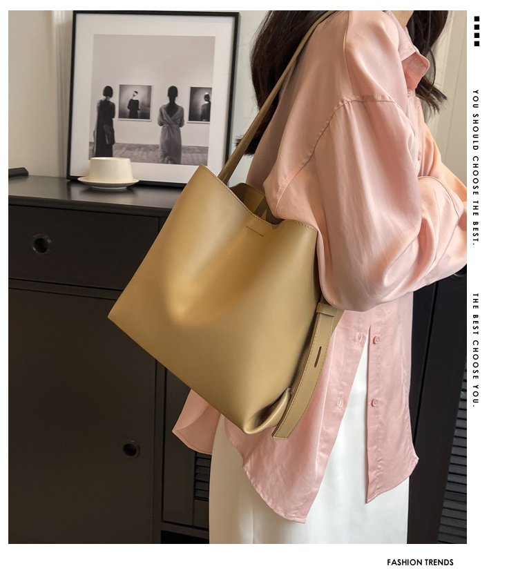 Women's PU Leather Minimal Bucket Bag detail 1