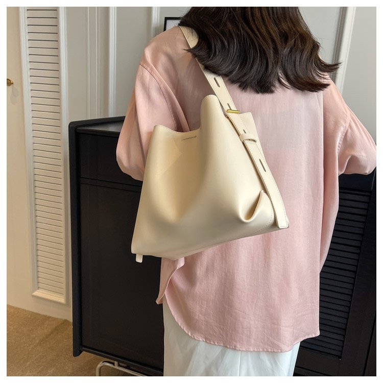 Women's PU Leather Minimal Bucket Bag detail 20