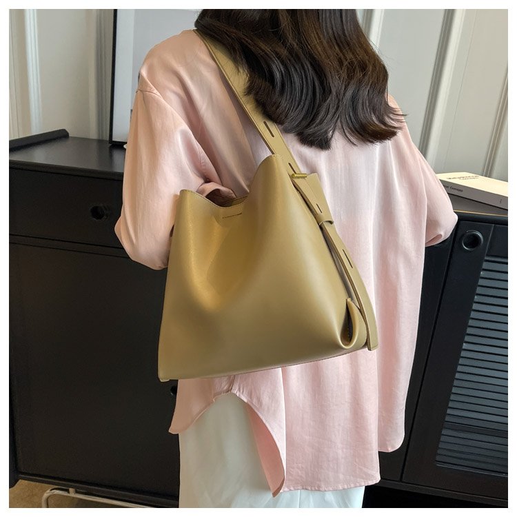 Women's PU Leather Minimal Bucket Bag detail 21