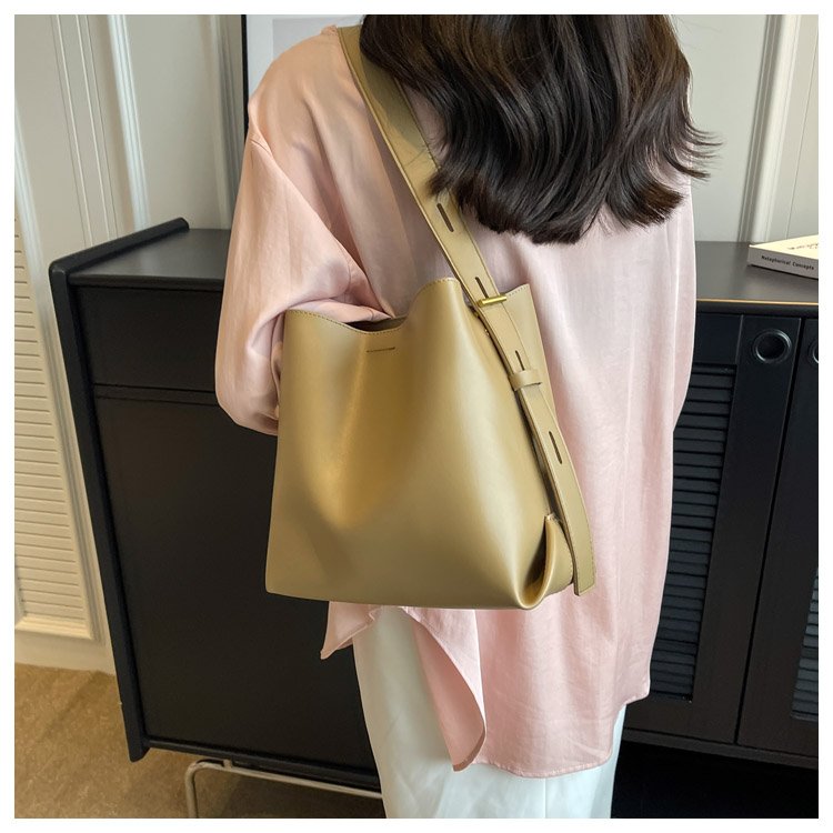 Women's PU Leather Minimal Bucket Bag detail 23