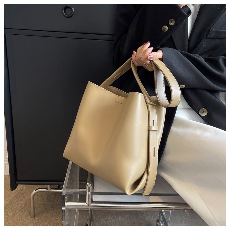 Women's PU Leather Minimal Bucket Bag detail 30