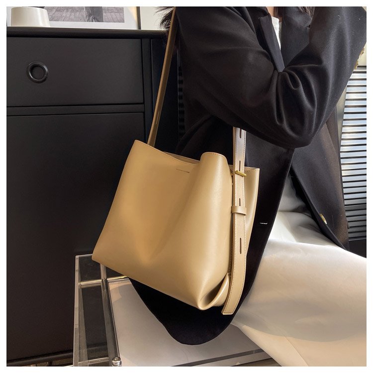 Women's PU Leather Minimal Bucket Bag detail 32
