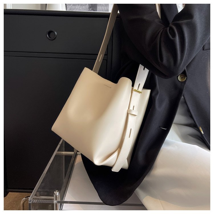 Women's PU Leather Minimal Bucket Bag detail 35
