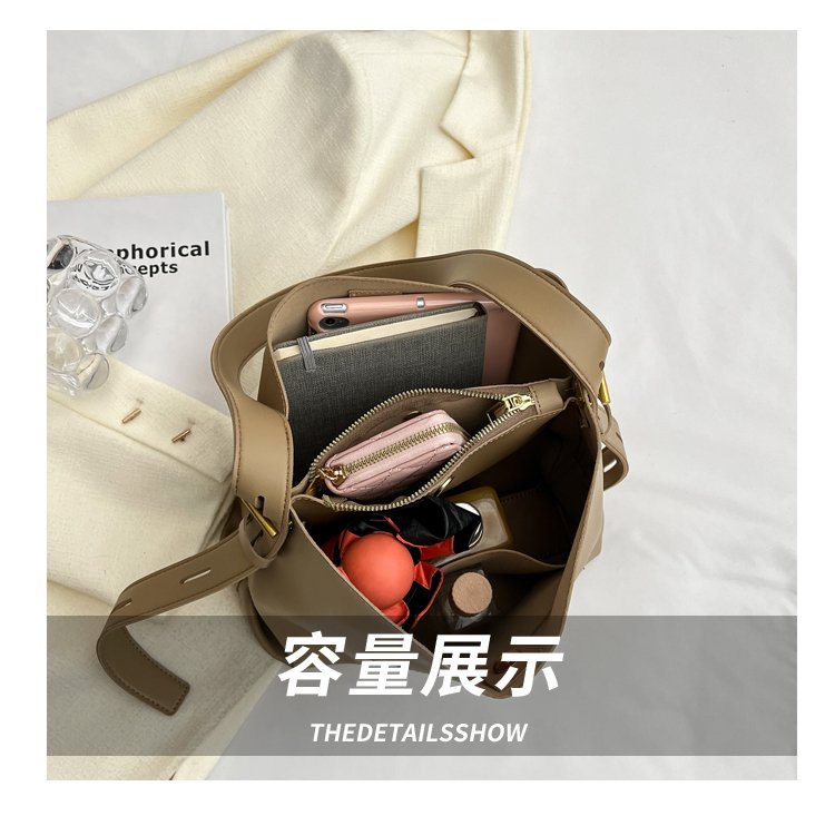 Women's PU Leather Minimal Bucket Bag detail 7