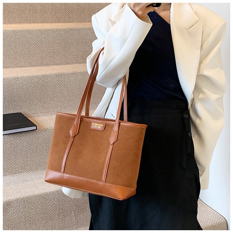 Women's PU Leather Minimal Tote Bag detail 16