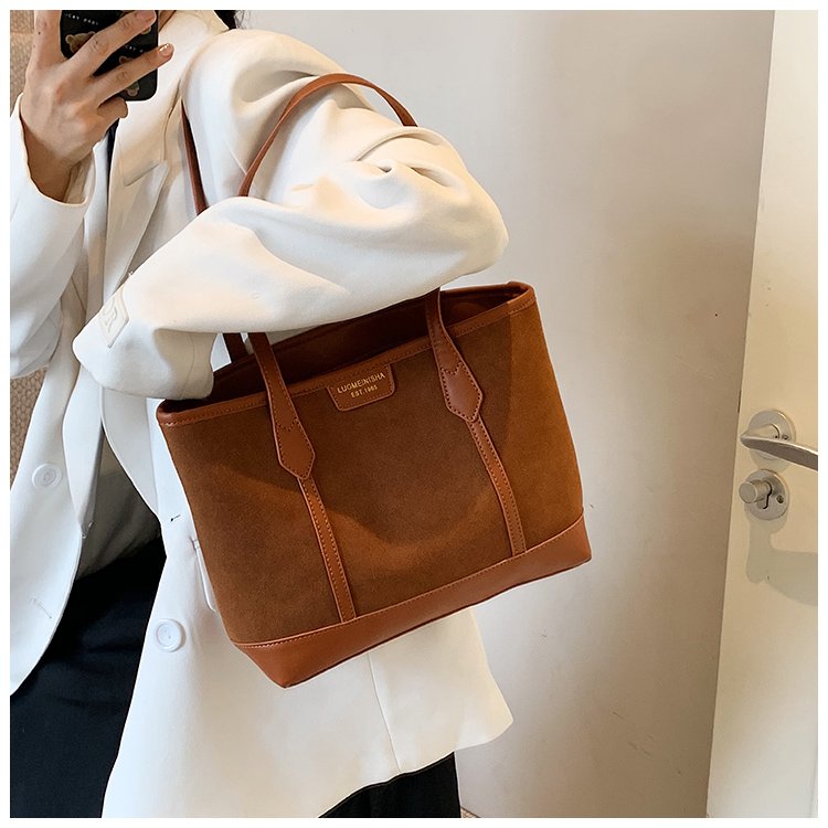Women's PU Leather Minimal Tote Bag detail 22