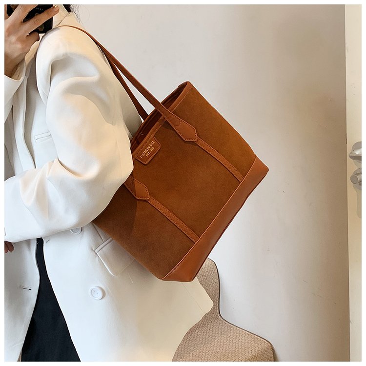 Women's PU Leather Minimal Tote Bag detail 24