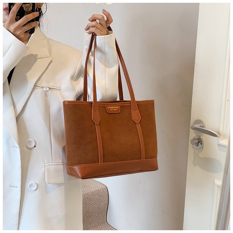 Women's PU Leather Minimal Tote Bag detail 25