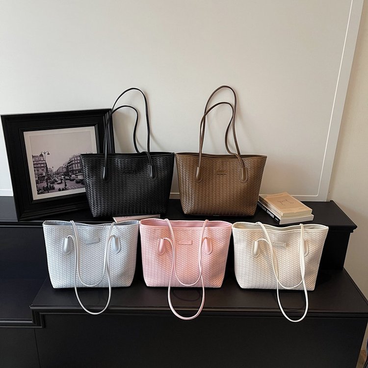 Women's PU Leather Minimal Tote Bag view 2