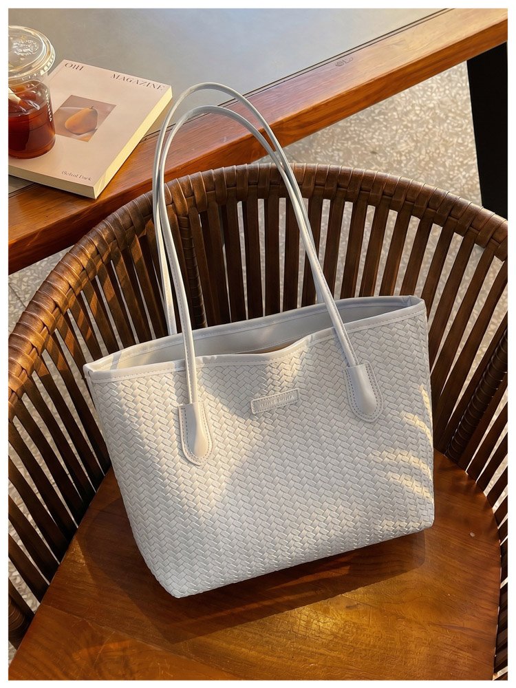 Women's PU Leather Minimal Tote Bag detail 23